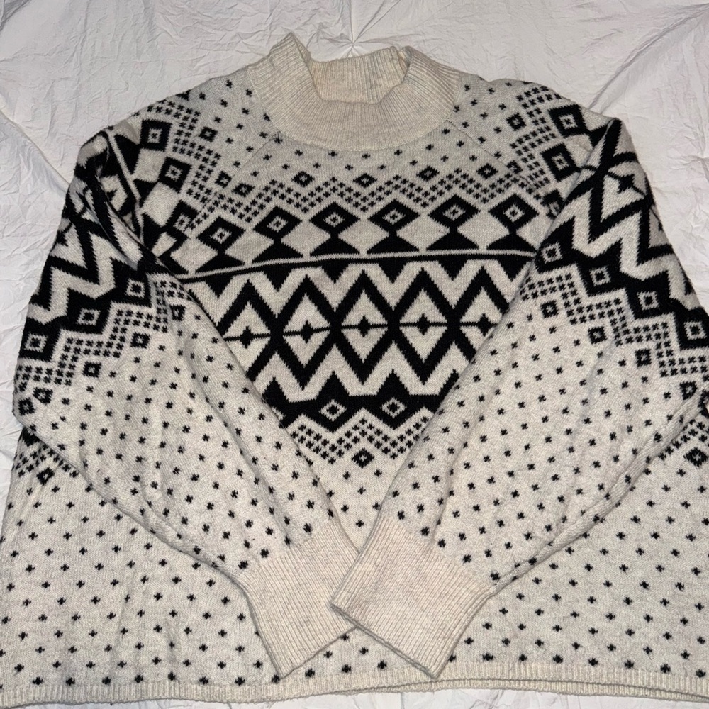 Old Navy Sweater